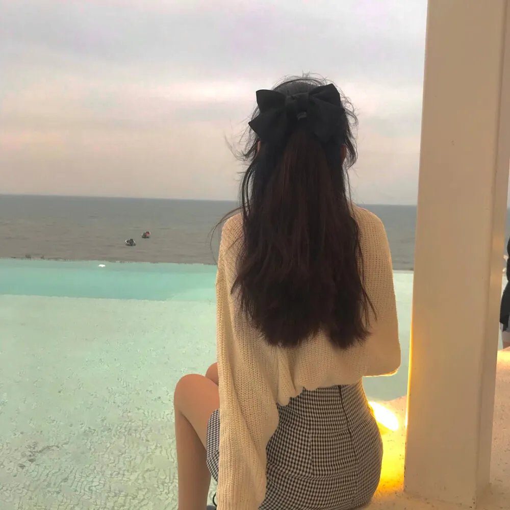 万人嫌千金掉马后，全家悔不当初