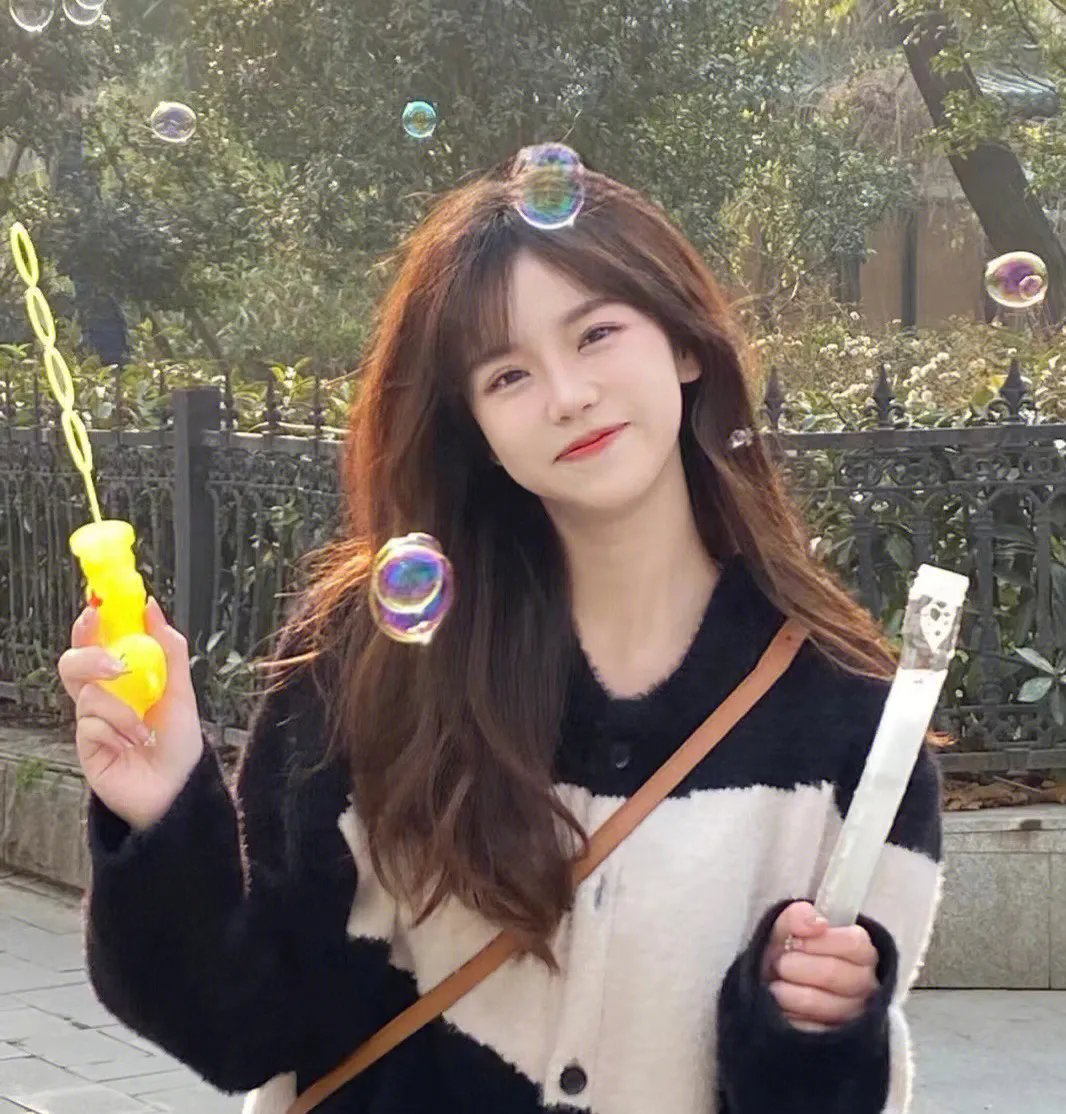 洛瑞太太和她的儿子